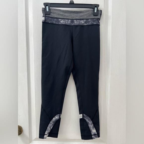 Lululemon Run: Inspire Crop II Black / Heathered Black (Size 4) - Picture 3 of 8